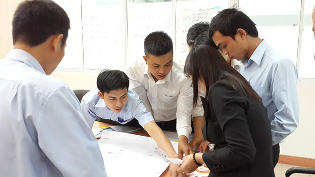 Kỹ năng bán hàng & chăm sóc Khách Hàng chuyên nghiệp - ISUZU (23 & 24.09.2014)